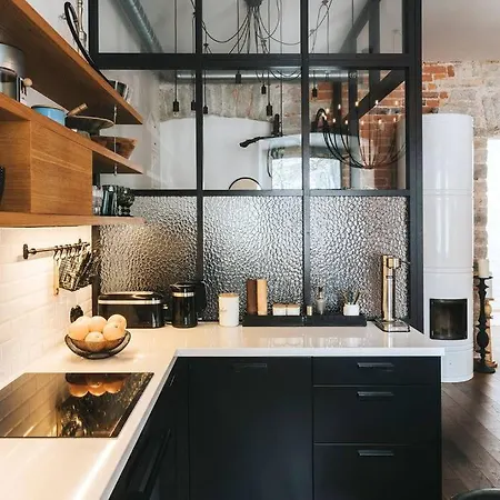 A Design In A Historic Building Appartamento Reval