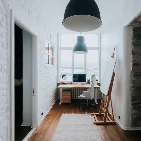 A Design In A Historic Building Appartamento Reval