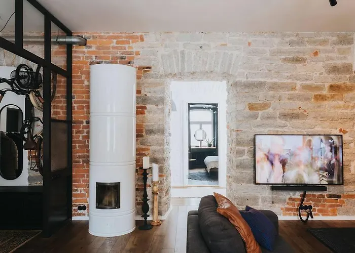 Serene Design Apartment Lägenhet